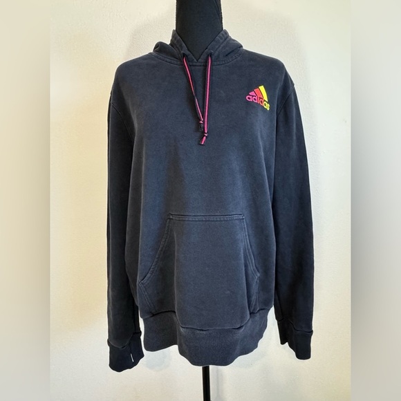 Adidas~ Women’s Sweatshirt Pullover Hoodie Size XL‎ Black Colorful Logo Fleece - Picture 2 of 8